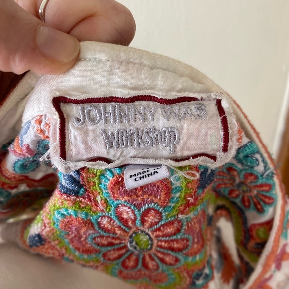 Johnny Was Workshop embroidered blouse NWOT - Picture 3 of 5
